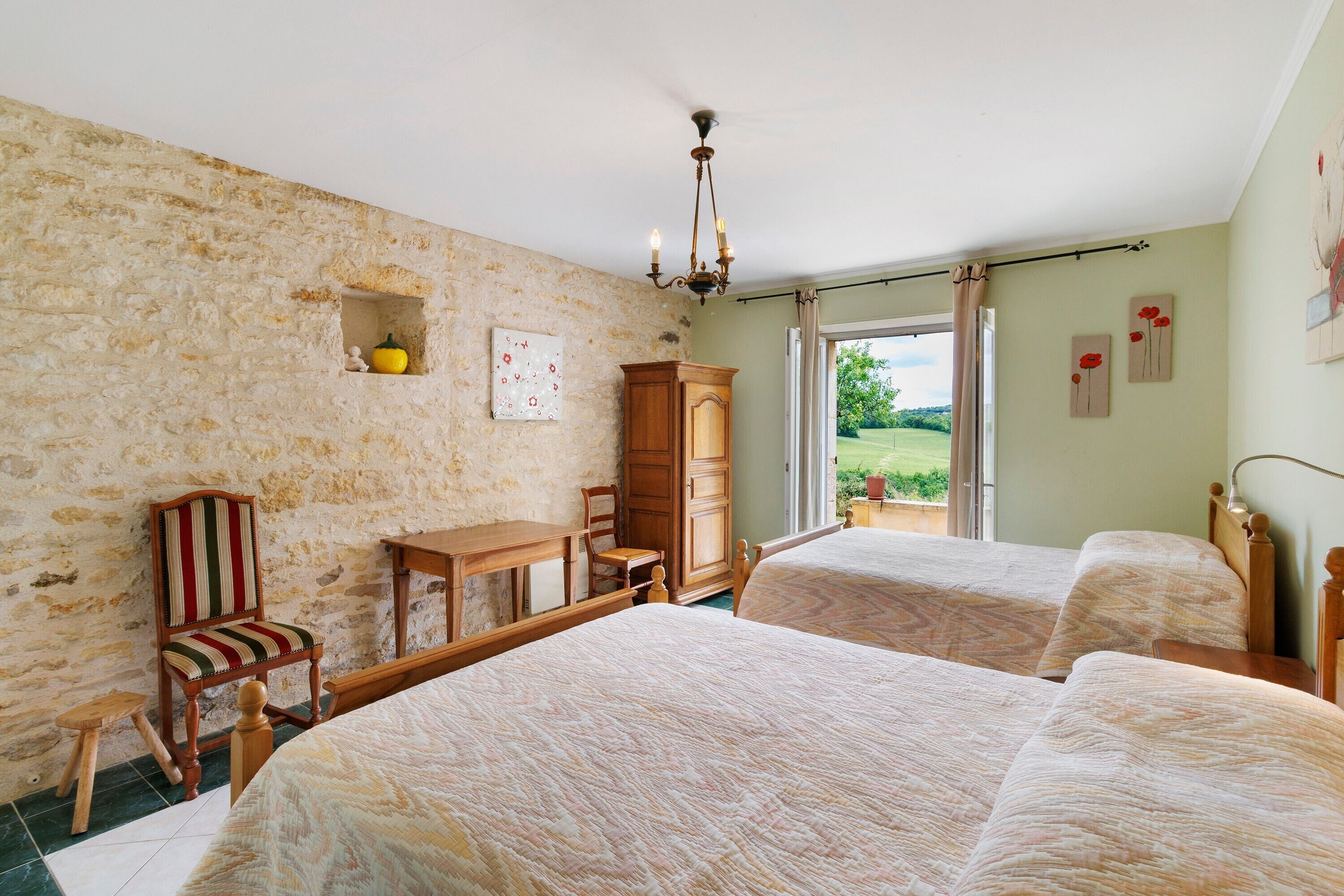 1 bedroom, iron/ironing board, WiFi