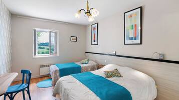 1 bedroom, iron/ironing board, WiFi