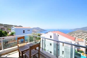 Outdoor dining - Villa Mevsim (Kalkan)