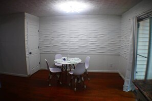 Dining - The Trace. Elegant Eclectic Home W/Patio Smyrna Ga (Smyrna)