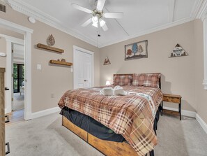 Condo, Multiple Beds (Bear Hug Hideaway #368) | 3 bedrooms - Bear Hug Hideaway #368 (Gatlinburg)