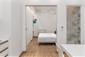 Comfort Apartment, Balcony | In-room safe, desk, laptop workspace, blackout drapes