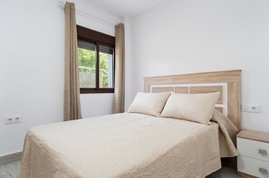 Căn hộ Tiêu chu��ẩn | Màn/rèm cản sáng, bàn ủi/dụng cụ ủi quần áo 