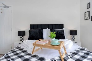 2 bedrooms, iron/ironing board, free WiFi, bed sheets - Fraser Apartment- 2 Bedrooms Inverleith, Edinburgh (Edinburgh)