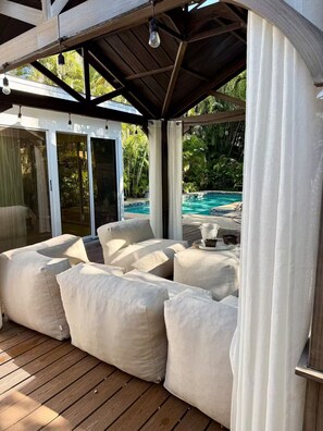 Pool - Great Location! 3/2 Private, Tropical pool home (Sarasota)