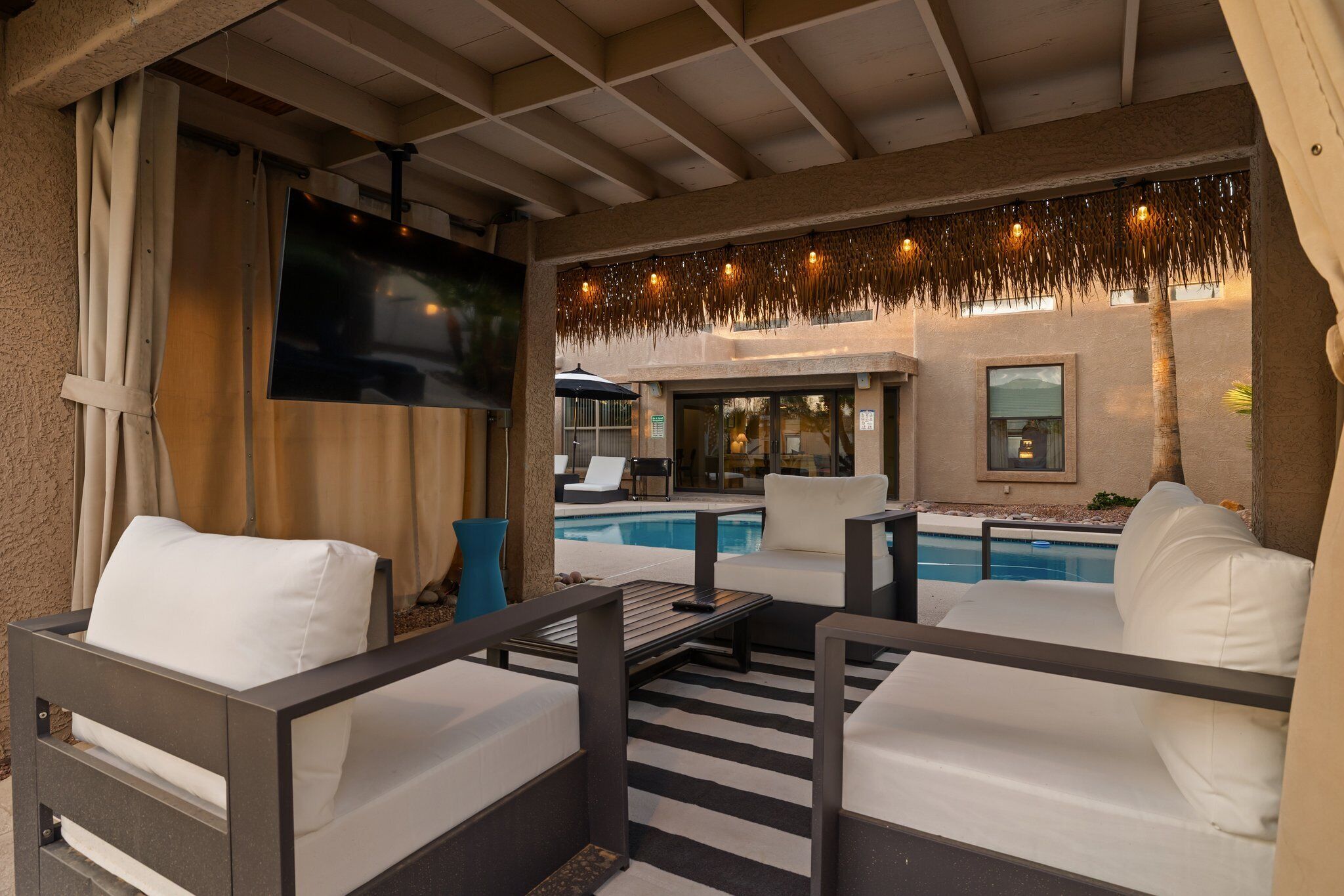 屋外プール、温水プール