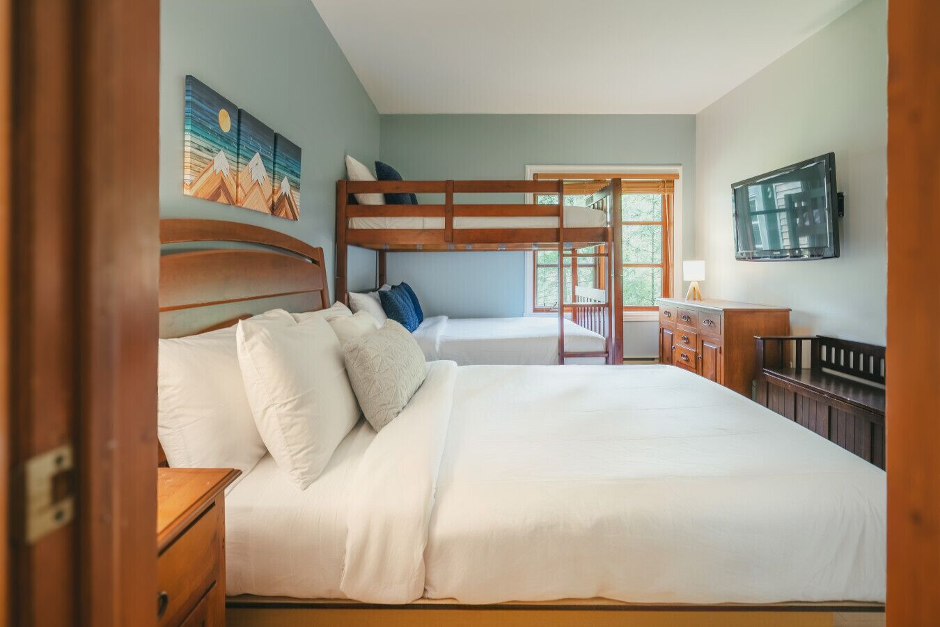 Iron/ironing board, travel crib, WiFi