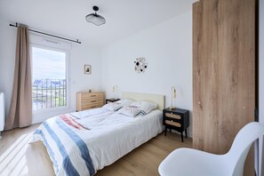 Bügeleisen/Bügelbrett, kostenloses WLAN