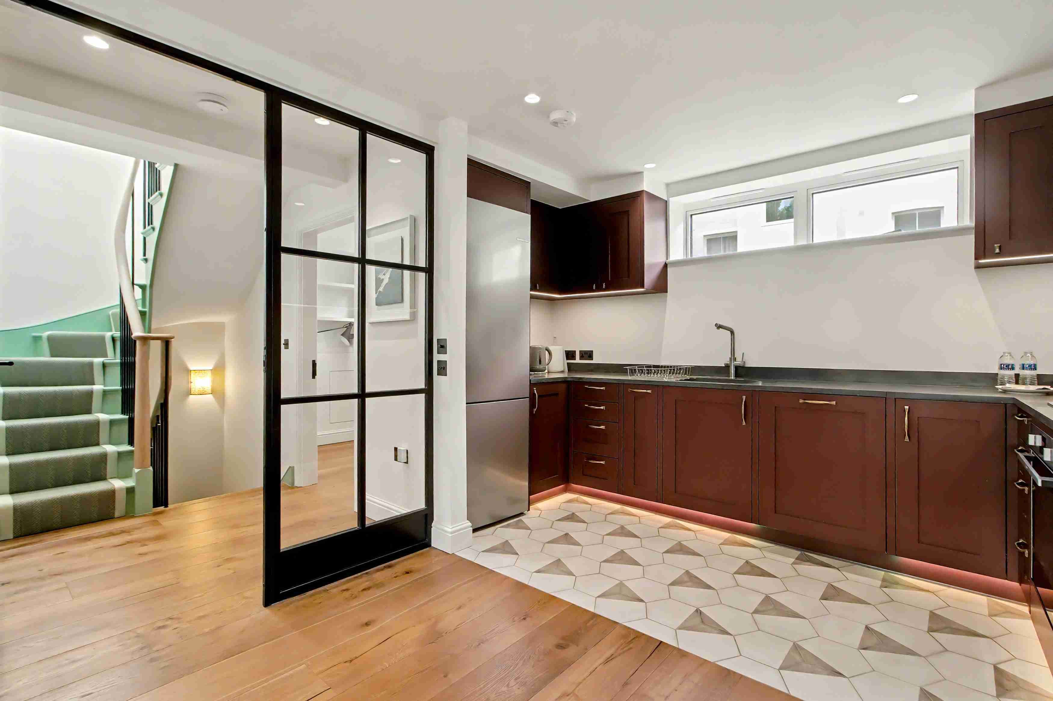 Fridge, dishwasher, toaster, cookware/dishes/utensils