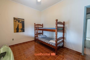 3 bedrooms - Casa na Praia Grande com Churrasqueira e Piscina (Praia Grande)