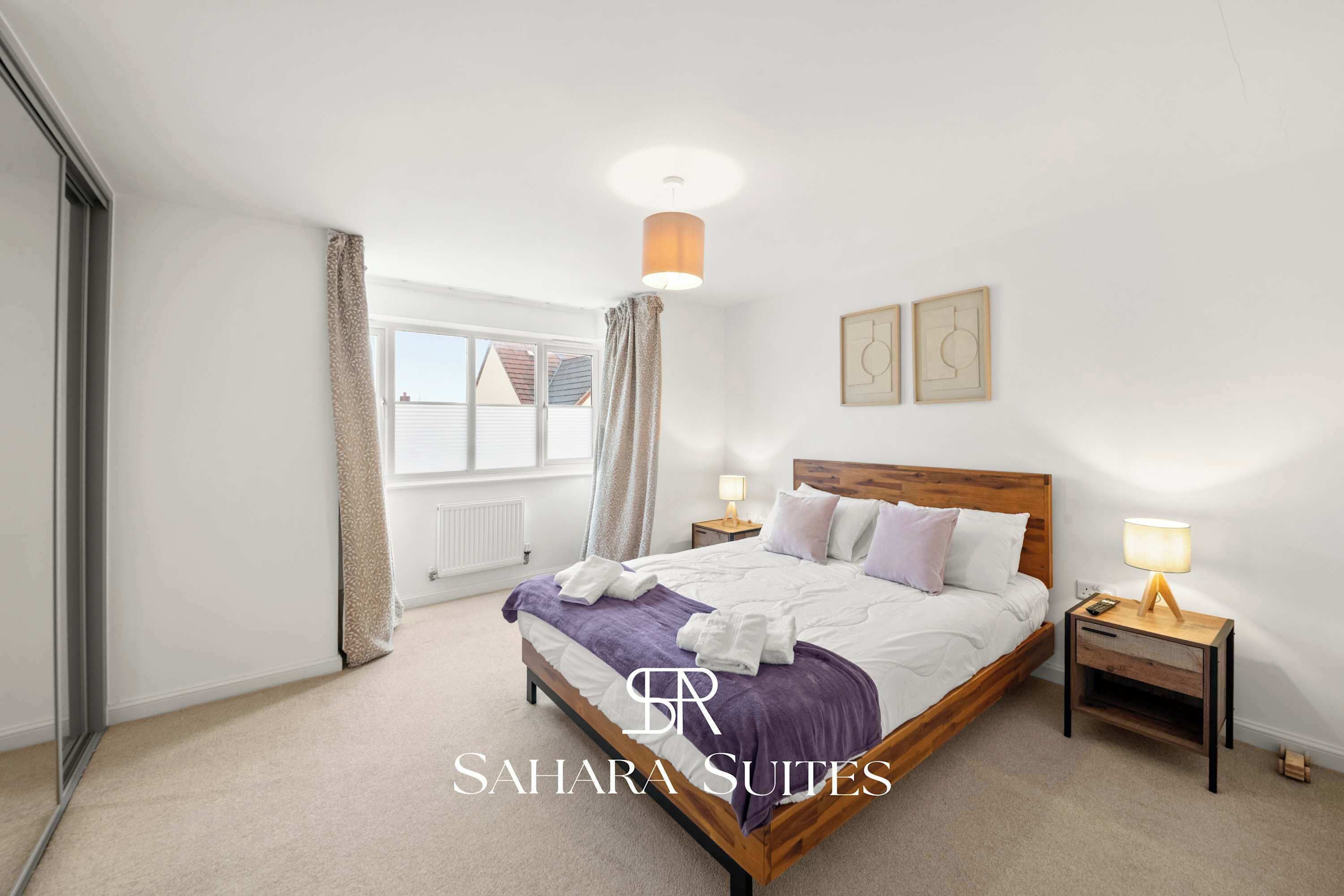 Ferros/tábuas de passar roupa, berço de viagem, Wi-Fi