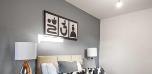 5 bedrooms, iron/ironing board, WiFi, bed sheets - Contractors 5BR Home - Twickenham Rugby - Parking (Greater London)