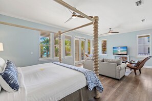 5 bedrooms, iron/ironing board, travel cot, free WiFi - Gulf Views | Destin Beach House | Sleeps 15 | Pet Friendly | Walk to Beach (Destin)