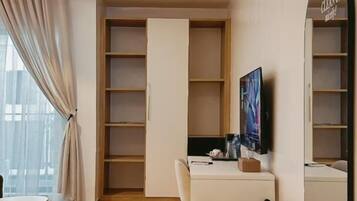 Luxury Room | In-room safe, desk, laptop workspace, free WiFi