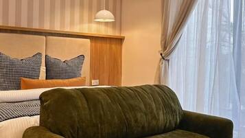 Luxury Room | In-room safe, desk, laptop workspace, free WiFi