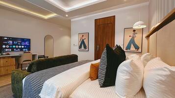 Comfort Single Room | In-room safe, desk, laptop workspace, free WiFi