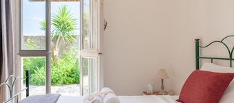 Bonavista Holiday Villa with Sea View, Wi-Fi and Air Conditioning
