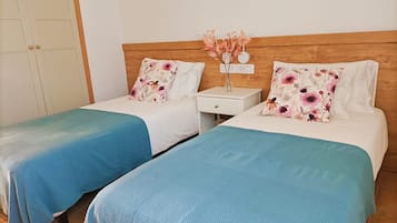 Strykejern/-brett, wi-fi og sengetøy