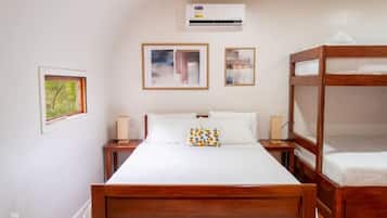 Family Room, Balcony, Hill View | Desk, soundproofing, free WiFi