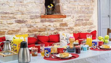 Petit déjeuner continental compris tous les jours