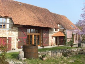 Exterior - Bed and Bourgogne (Messey-sur-Grosne)