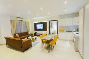 Interior - Premium 2 Bedroom Apartment @ Signature (Accra)