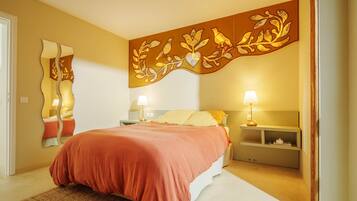 Wi-Fi de cortesia, roupa de cama