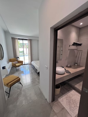 Habitación Deluxe con 1 cama matrimonial o 2 individuales, vista a la alberca | Wifi gratis