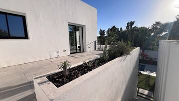 Deluxe Double Room, Balcony, Pool View | Terrace/patio