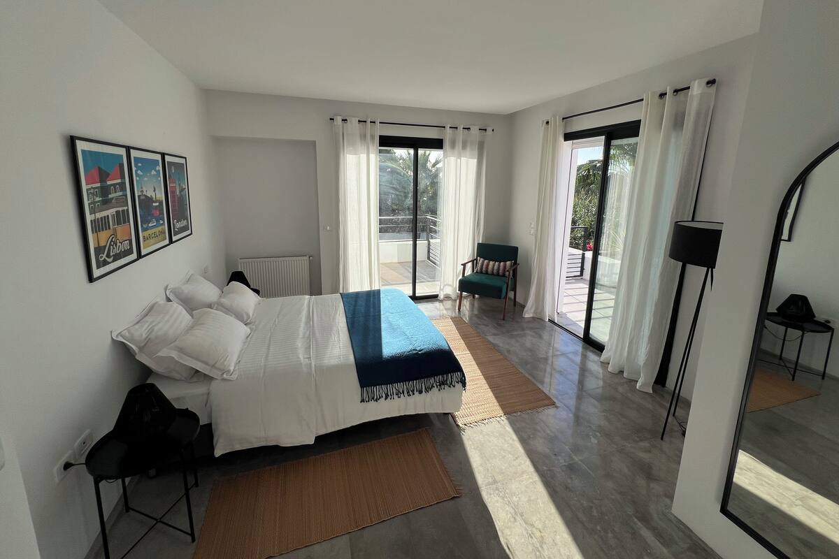 Habitació doble Deluxe, balcó, vistes a la piscina | Wifi gratuïta 