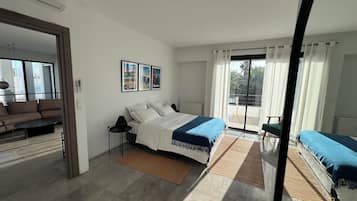 Deluxe dubbelrum - balkong - utsikt mot poolen | Gratis wi-fi