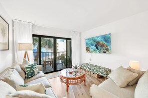 TV - 2 Bedroom Condo Marco Island! (Marco Island)