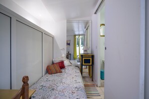 Bureau, Wi-Fi, draps fournis