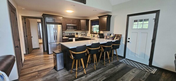 Microwave, oven, stovetop, dishwasher