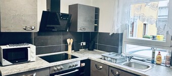 Single room 2 "Work" - Suhitha's Gästehaus Villingen-Schwenningen