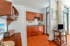 Interior - Casa Perla – Terrace & Pool in the Heart of Playa de Santiago (Playa de Santiago)