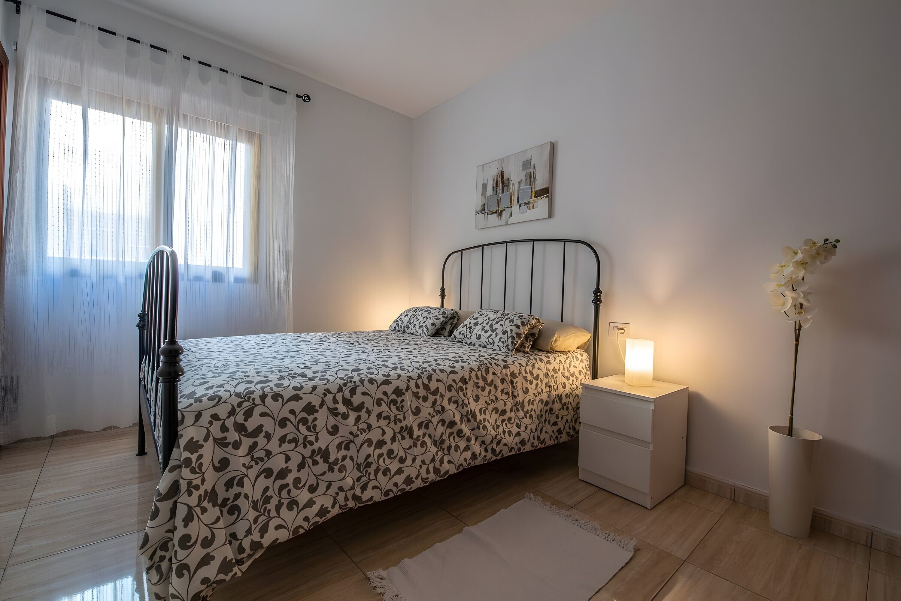 2 soverom, strykejern/-brett, wi-fi og sengetøy