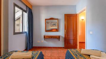1 bedroom, iron/ironing board, bed sheets