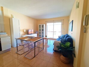 TV - Casa Miramar 4 – Comfort and Perfect Location in San Sebastián (San Sebastian de La Gomera)