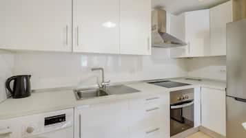 Frigorífic, microones, forn i placa de cuina