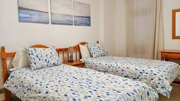 Iron/ironing board, WiFi, bed sheets