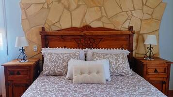 Fer et planche Ă repasser, Wi-Fi, draps fournis