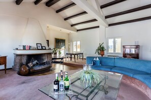 Smart TV - Saint Peter's Luxury Terrace Suites (Roma)