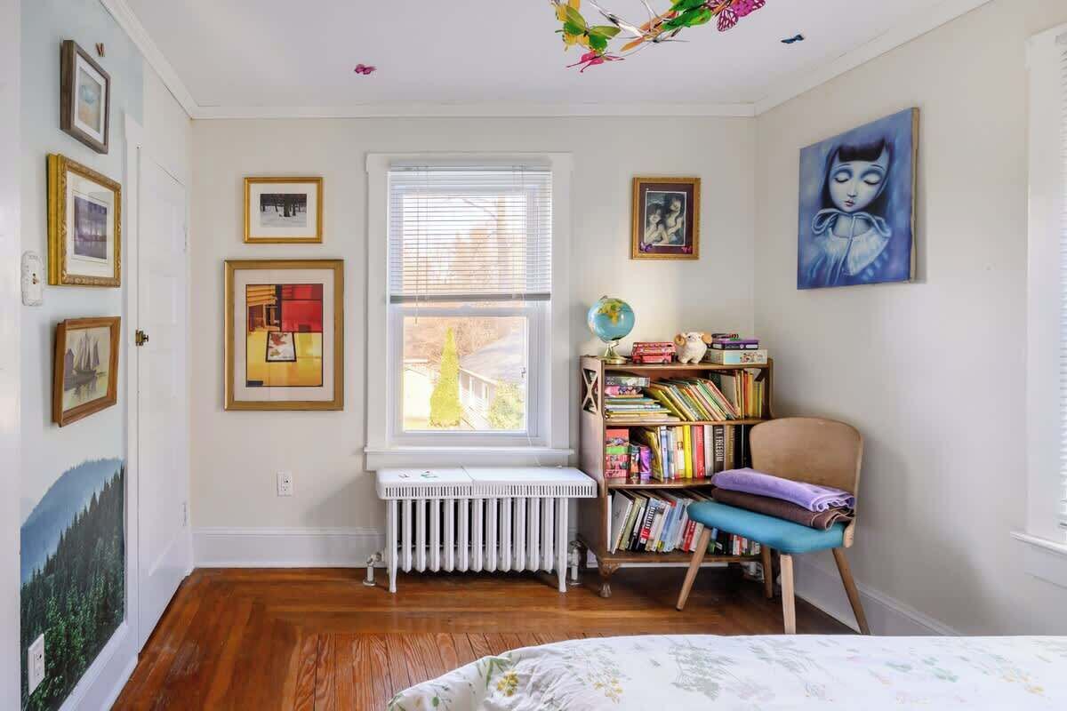 2 bedrooms, iron/ironing board, travel crib, WiFi