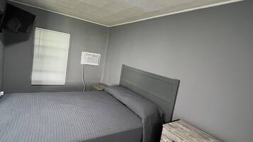 Deluxe Room, 1 Double Bed, Non Smoking | Free WiFi