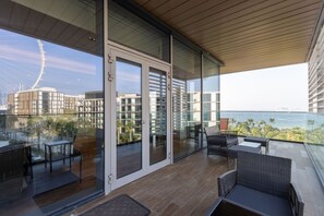Terrace/patio - Bluewaters 2B | Iconic Ain Dubai and Sea View (Dubai)