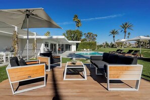 Terrace/patio - Besveca House - Modern Zen (Palm Springs)