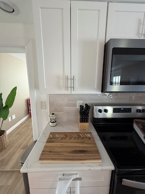 Private kitchen - Cozy cottage close to beach, nature and culture (Nokomis)
