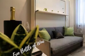 Smart TV - The Cozy Corner - feel at home - M3 Maciachini (Milano)