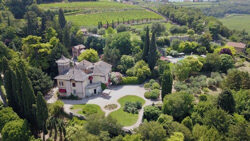 Alberta's House: Liberty Villa in the Veronese Hills